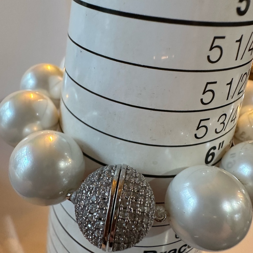 Glass faux pearl magnetic rhinestone bracelet 6